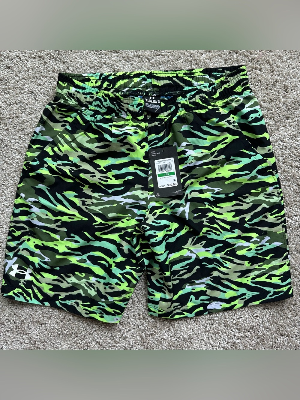 Under Armour Boys Camo Woven Polyester Shorts Youth L Loose Drawstring A236